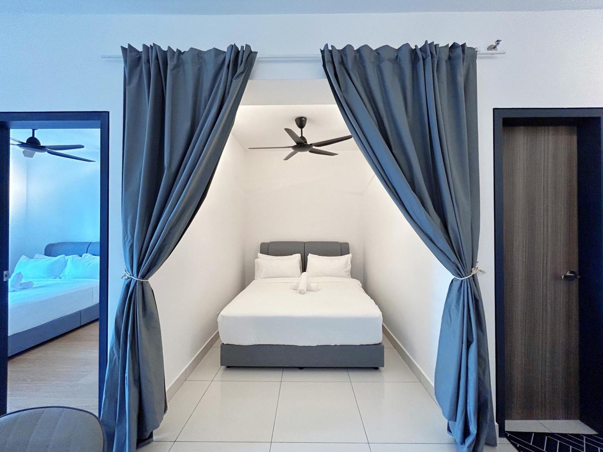 Edumetro @ By Manhattan Group *