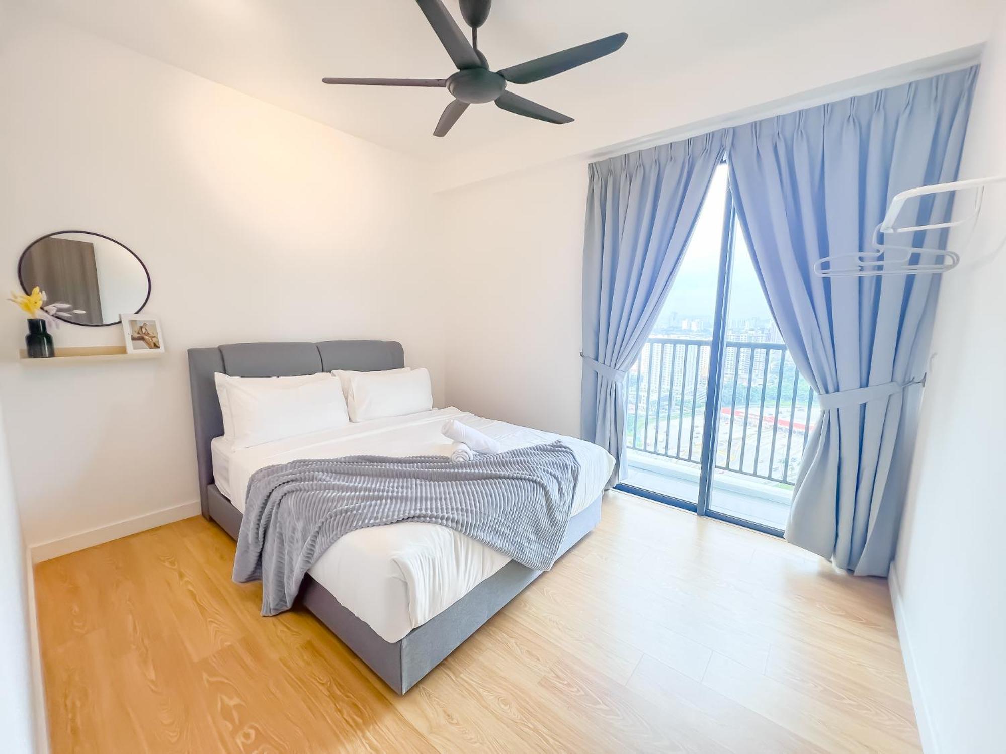 Edumetro @ By Manhattan Group