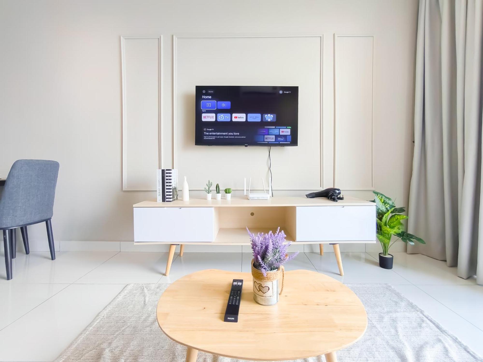 Edumetro @ By Manhattan Group Apartment